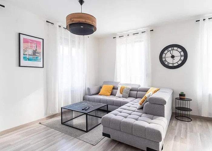 O Terminus Oceane - Proche Gare - Lit King Size Apartament